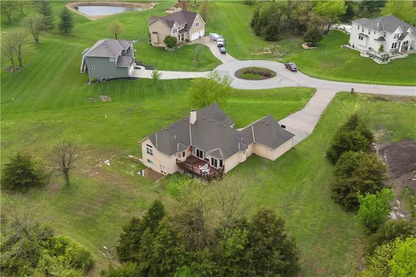 $599,950 | 28919 Hackberry Circle, Paola, KS 66071