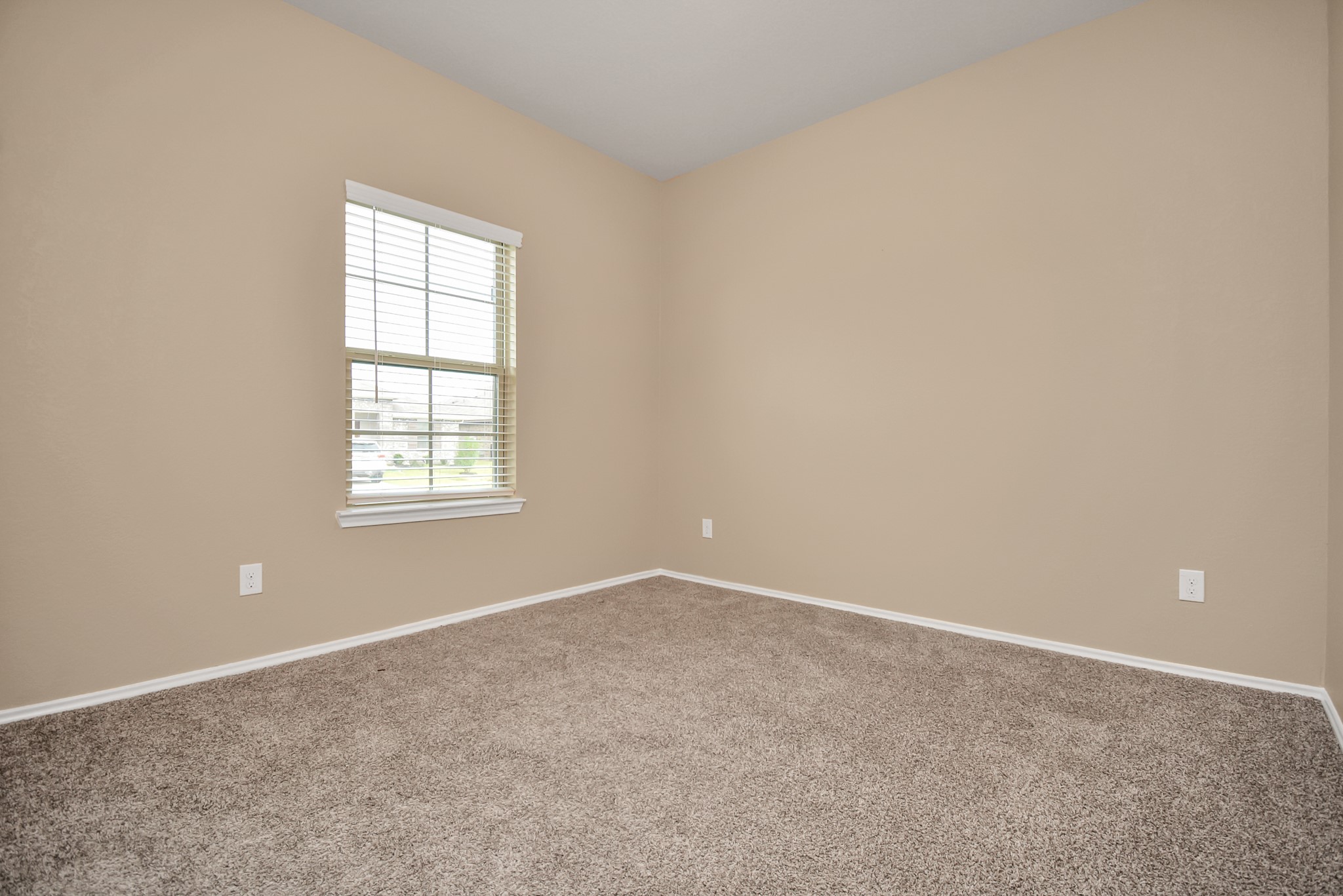 5415 Dover Terrace Way Katy, TX 77449 - Photo 5 of 38