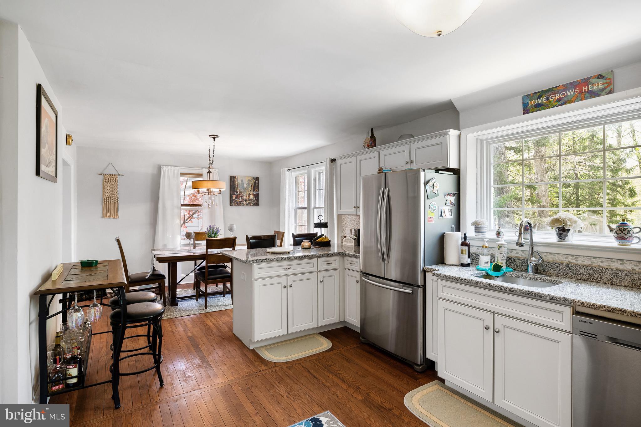 92 Ridgewood Avenue Ewing, NJ 08618 - Photo 12 of 28