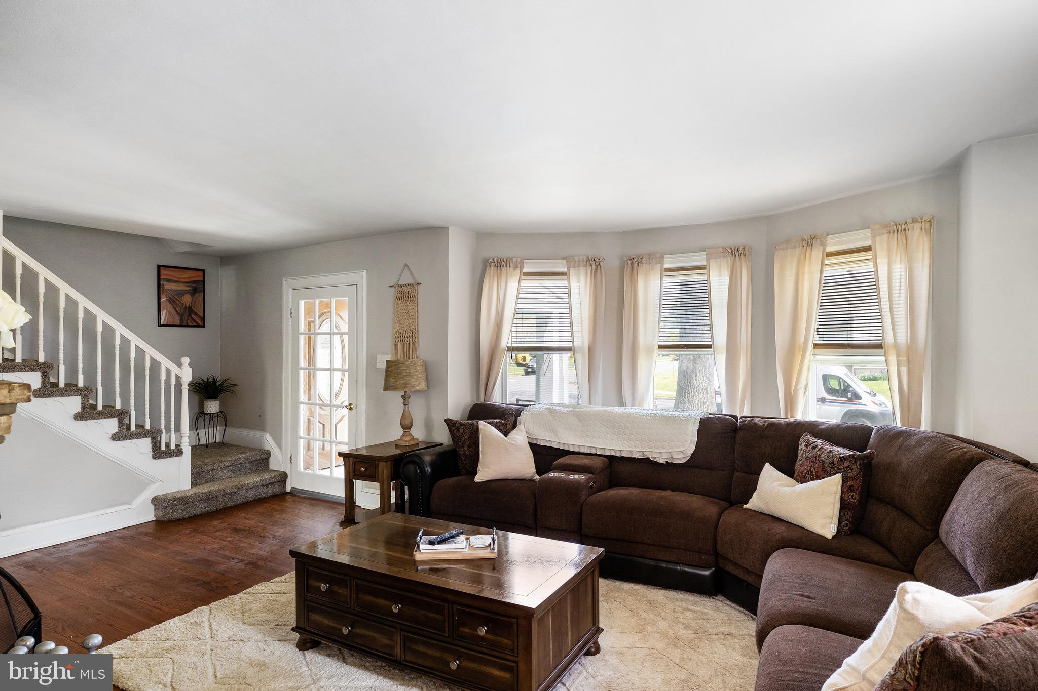 92 Ridgewood Avenue Ewing, NJ 08618 - Photo 6 of 28