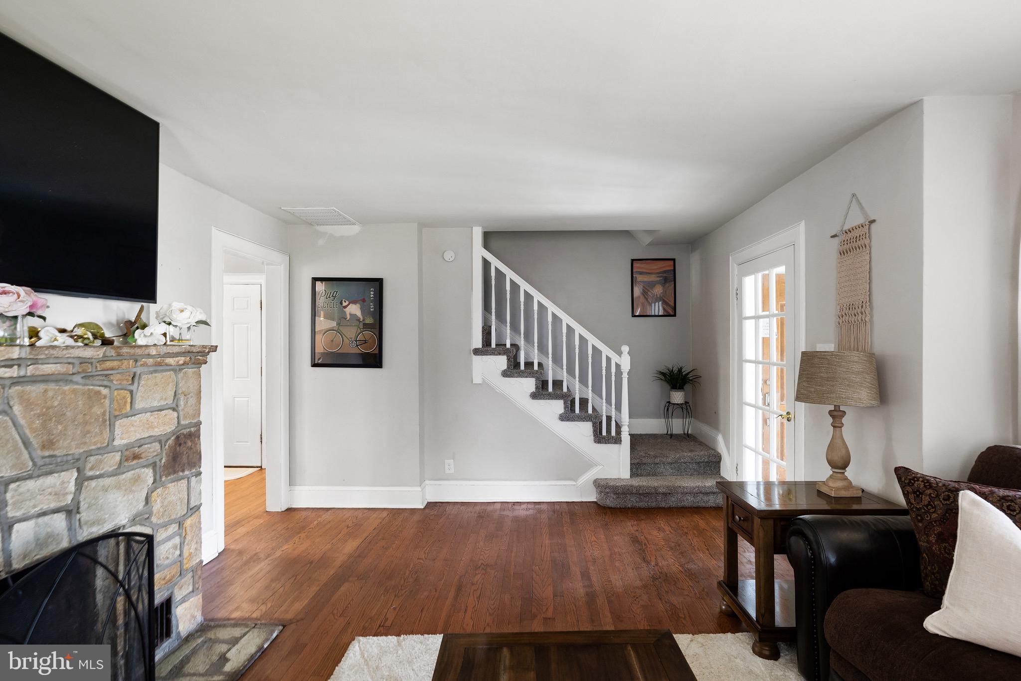 92 Ridgewood Avenue Ewing, NJ 08618 - Photo 7 of 28
