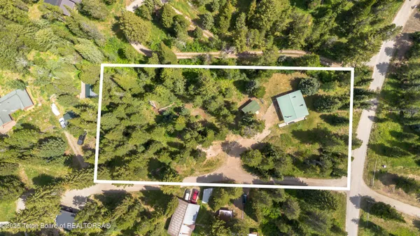 $2,065,000 | 6255 Heck Of A Hill Road, Wilson, WY 83014