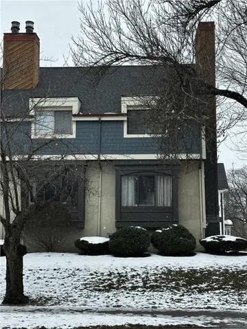 $2,400 | 52 Vick Park B, Rochester, NY 14607