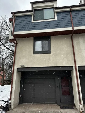 $2,400 | 52 Vick Park B, Rochester, NY 14607