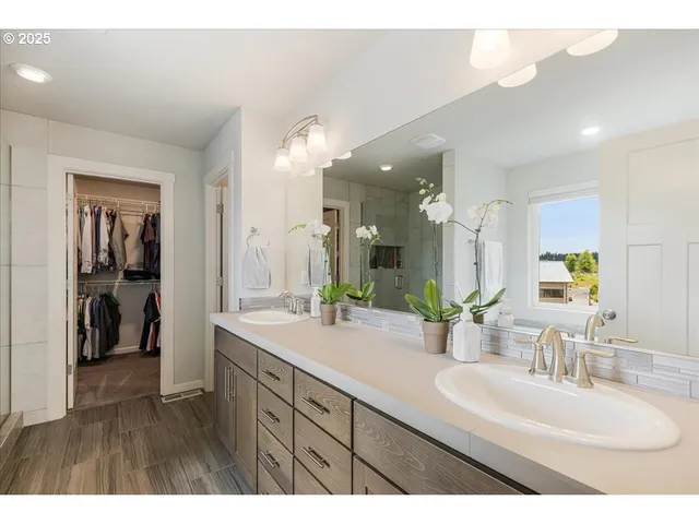 $629,000 | 2094 Legacy Hts Drive Southeast, Salem, OR 97302