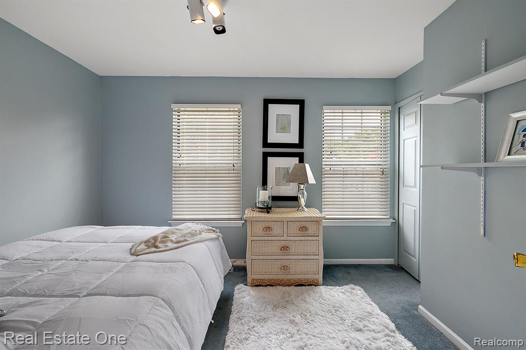 450 Whitney Drive Rochester Hills, MI 48307 - Photo 28 of 32