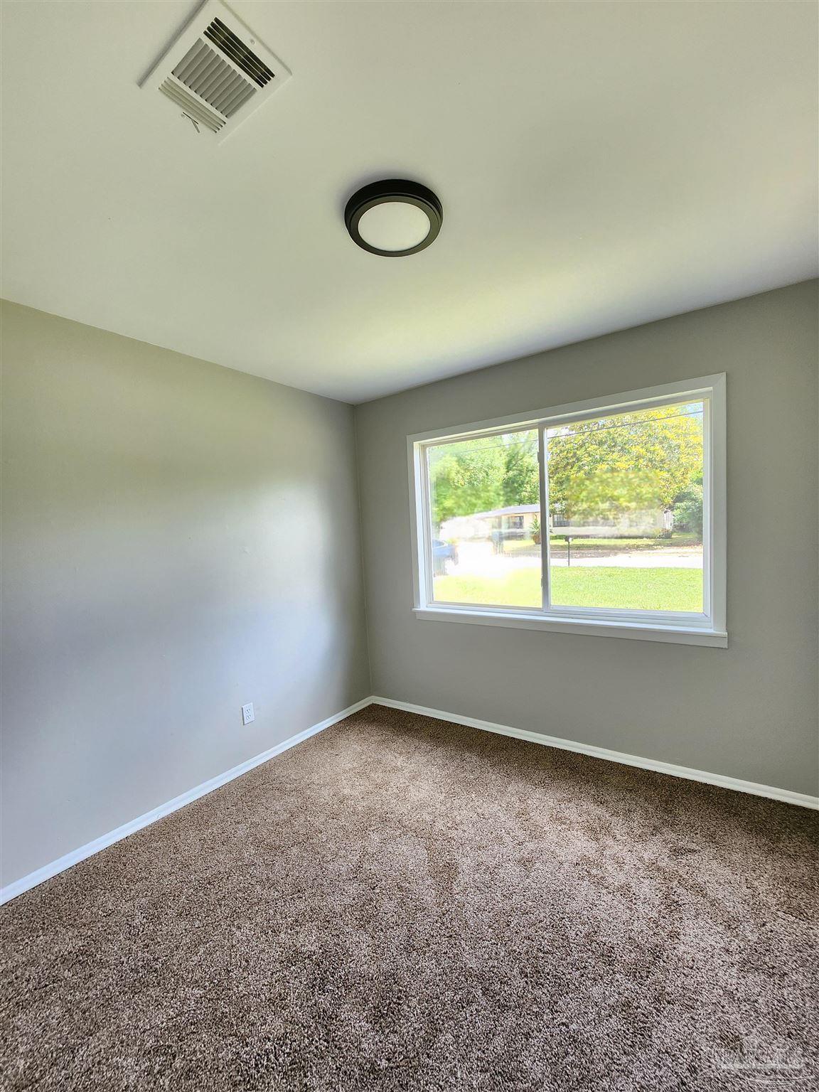 710 East Montclair Road Pensacola, FL 32505 - Photo 10 of 16 Gallery Image 10
