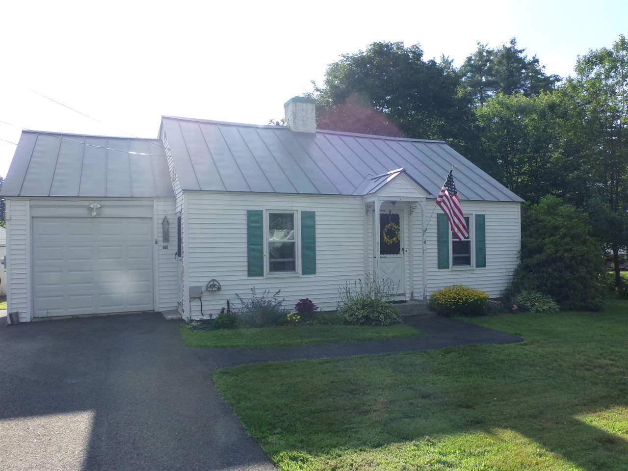 14 Ridgewood Avenue Gilford, NH 03249 - Photo 2 of 32 Gallery Image 2