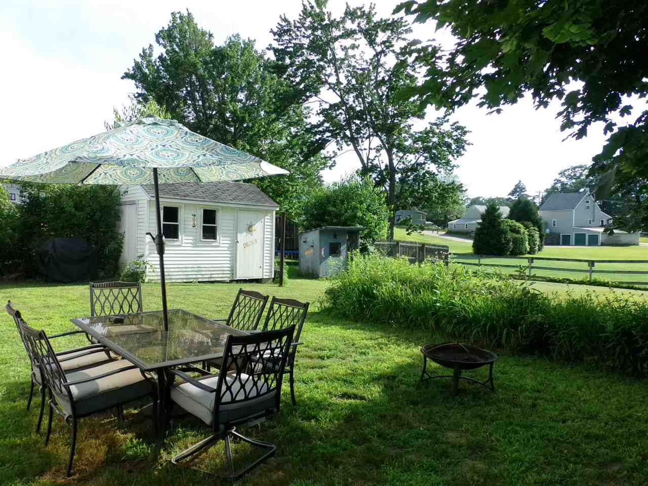 14 Ridgewood Avenue Gilford, NH 03249 - Photo 5 of 32 Gallery Image 5