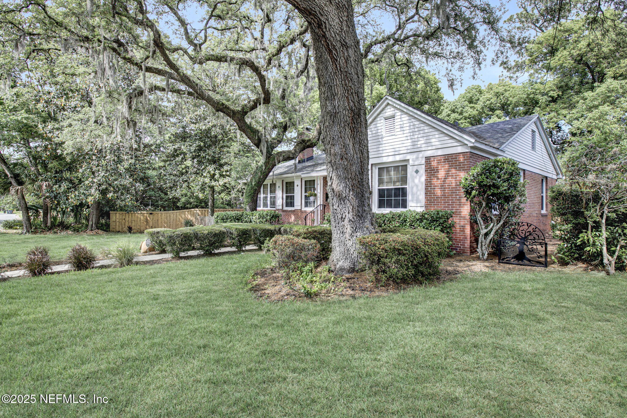 907 South Shores Road Jacksonville, FL 32207 - Photo 20 of 28 Shoo 007