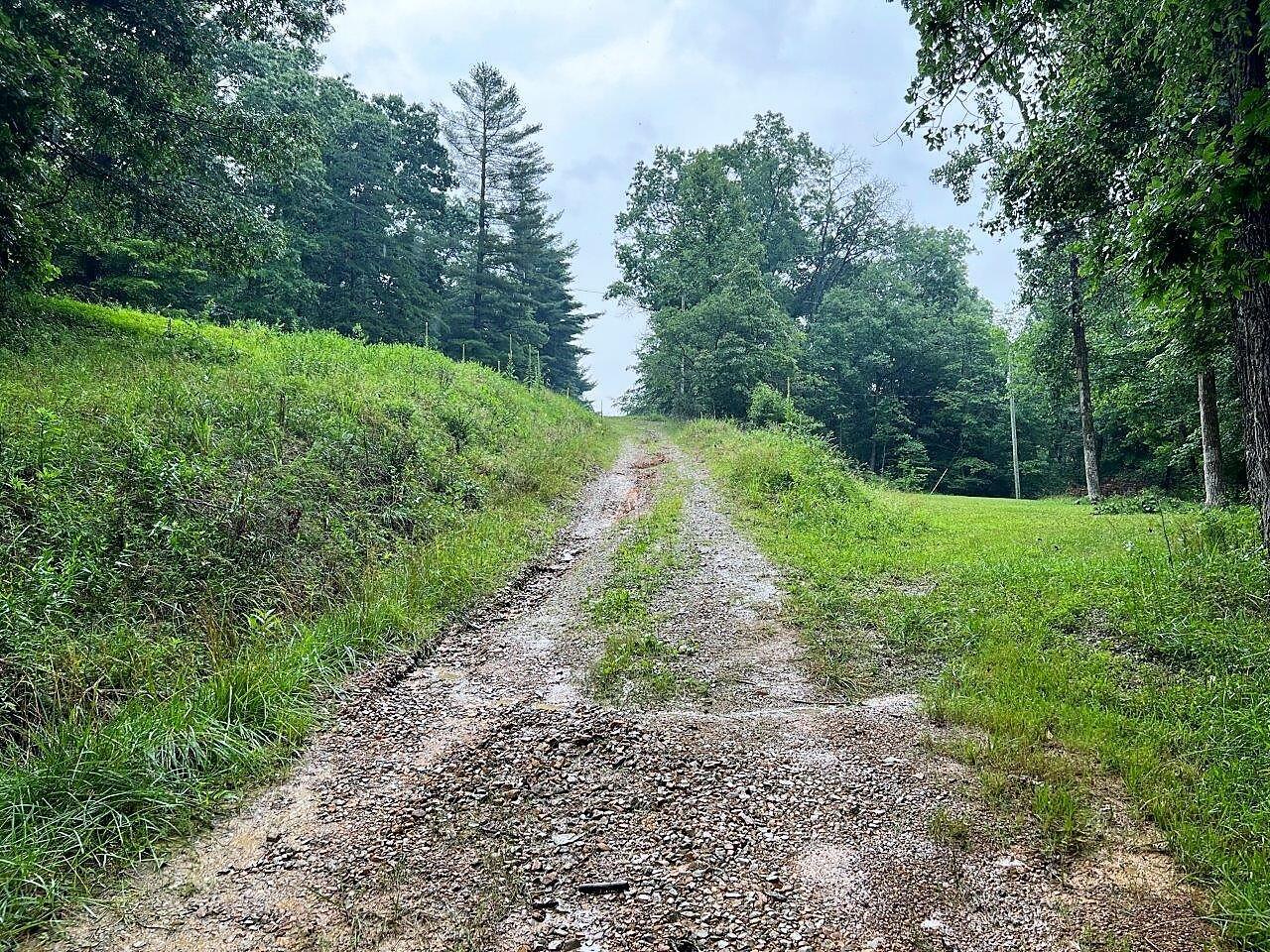 9324 Bear Run Road Logan, OH 43138 - Photo 20 of 21 Drive Access - 9324 Bear Run Road, Logan, OH 43138