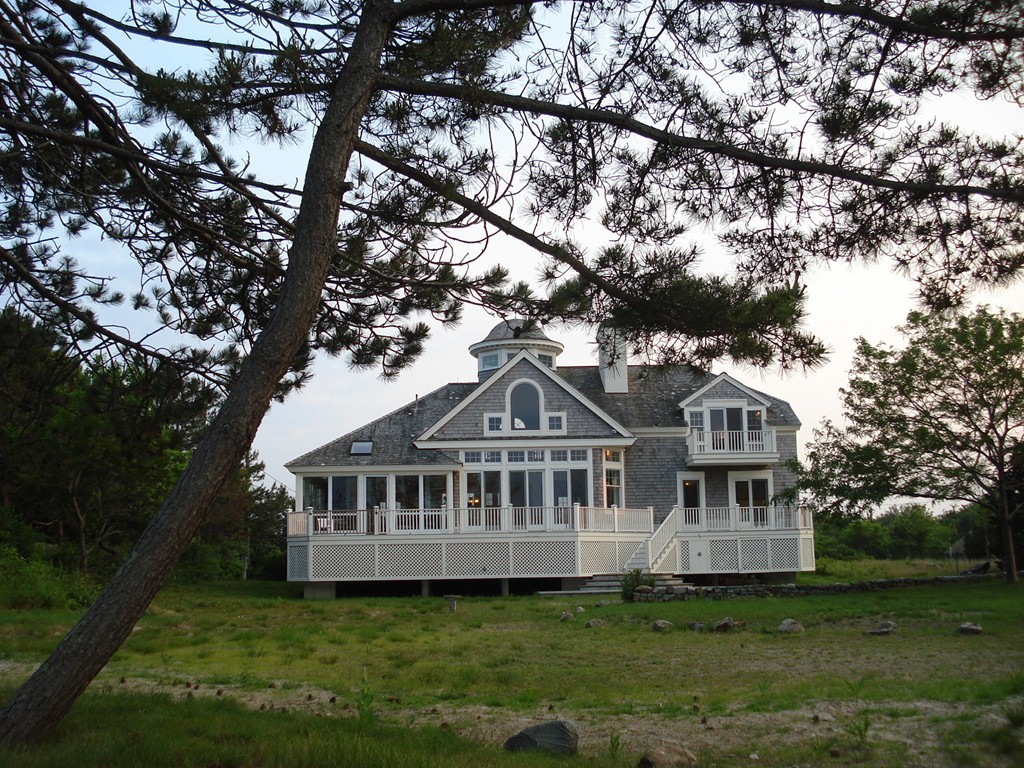 93 Wingaersheek Road Gloucester, MA 01930 - Photo 3 of 14