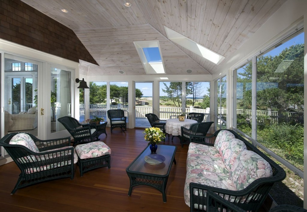 93 Wingaersheek Road Gloucester, MA 01930 - Photo 5 of 14