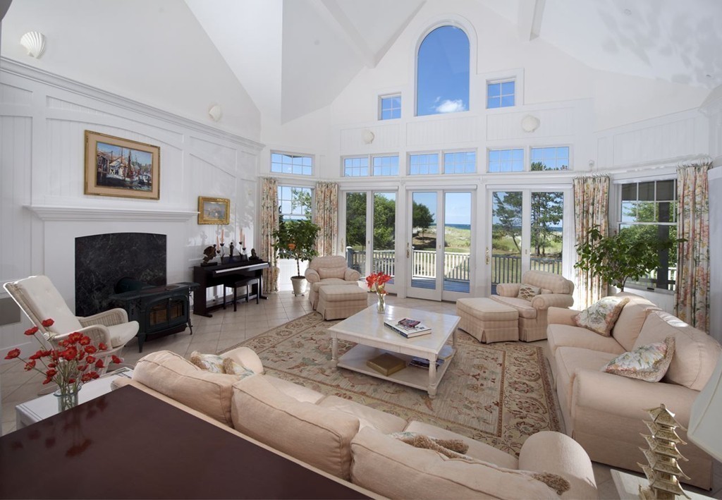 93 Wingaersheek Road Gloucester, MA 01930 - Photo 6 of 14