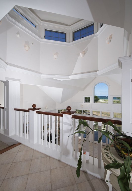 93 Wingaersheek Road Gloucester, MA 01930 - Photo 10 of 14