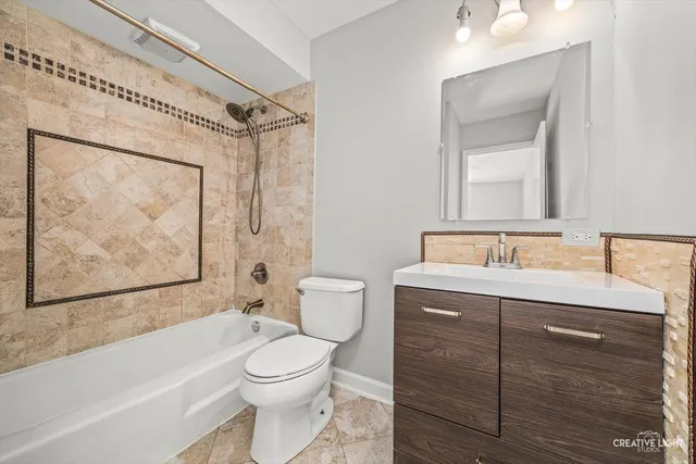 $255,000 | 7323 Blackburn Avenue, Unit 203, Downers Grove, IL 60516