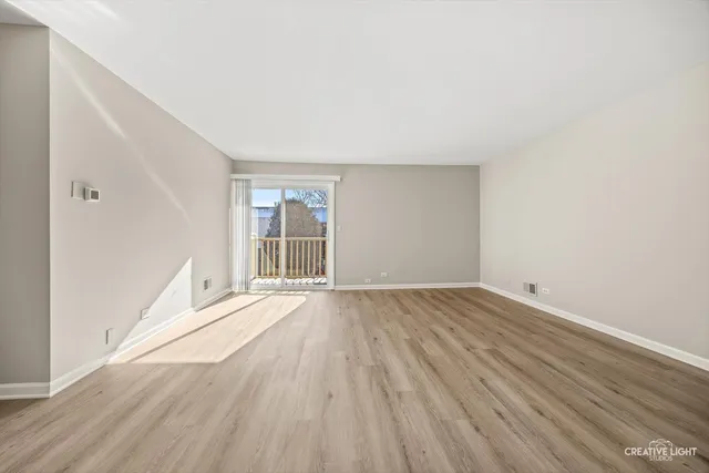 $255,000 | 7323 Blackburn Avenue, Unit 203, Downers Grove, IL 60516