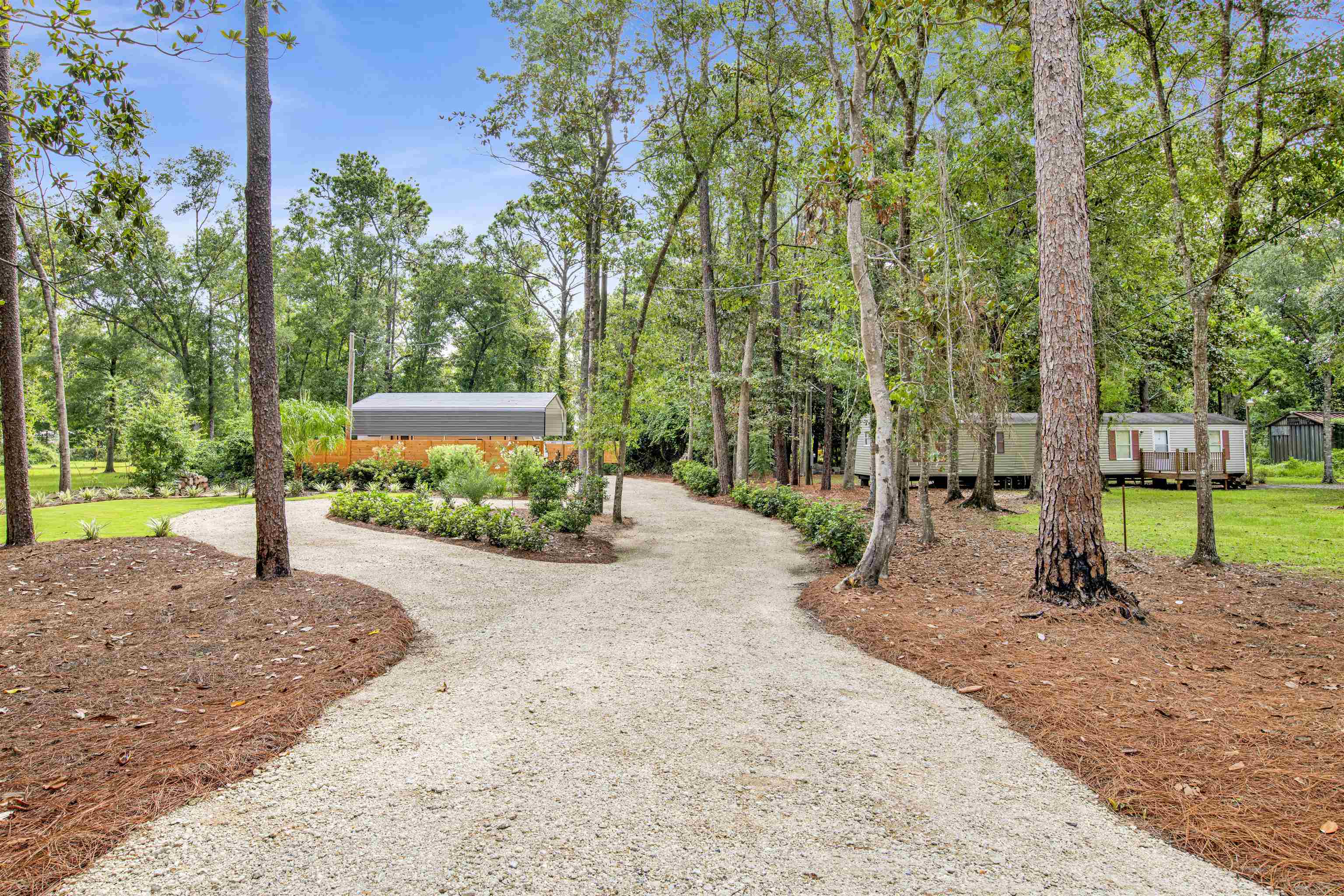 6874 Cook Road Foley, AL 36535 - Photo 2 of 24 Yard