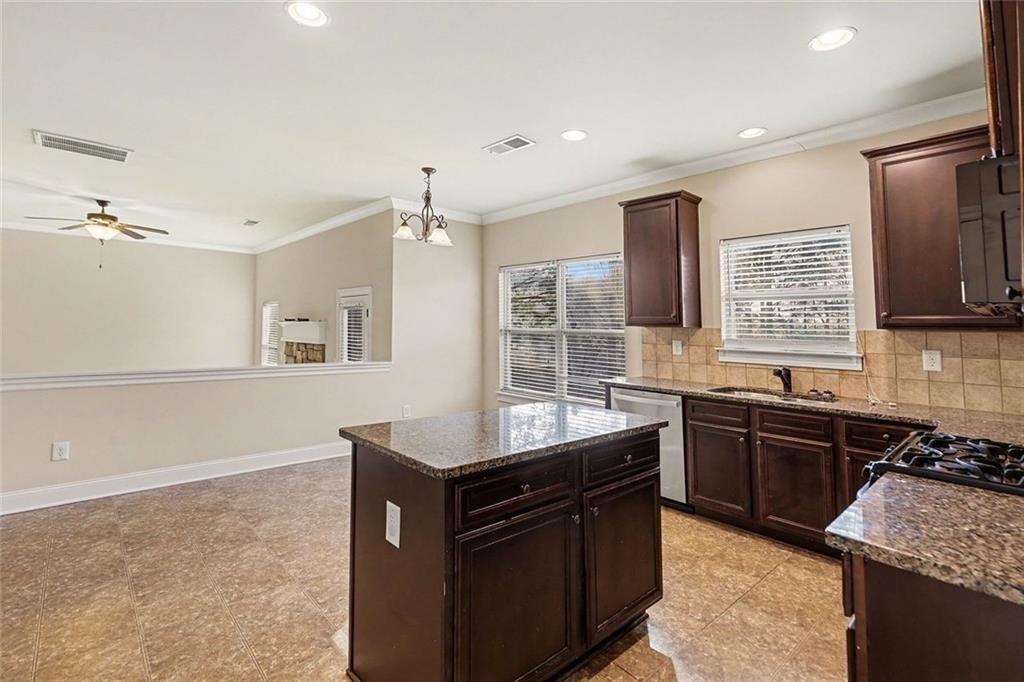4845 Locherby Drive Fairburn, GA 30213 - Photo 11 of 31