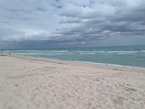 $15,900 | 52 Camden Drive, Bal Harbour, FL 33154