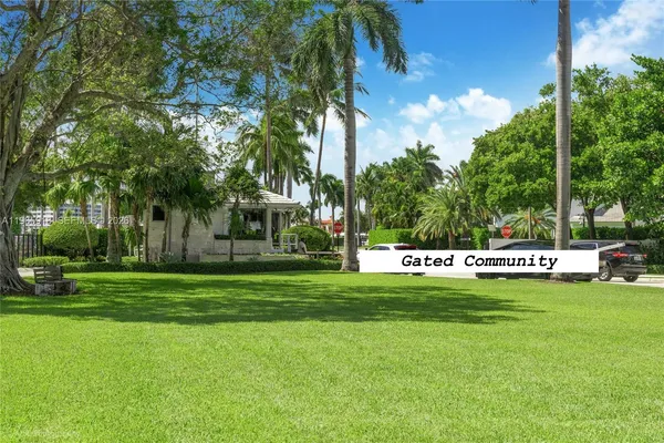 $15,900 | 52 Camden Drive, Bal Harbour, FL 33154