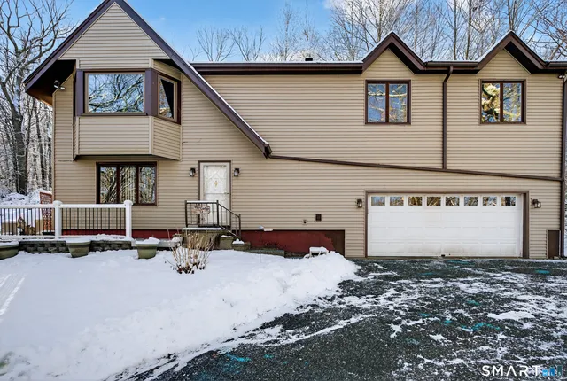 $390,000 | 12 Stonybrook Road, Ledyard, CT 06335