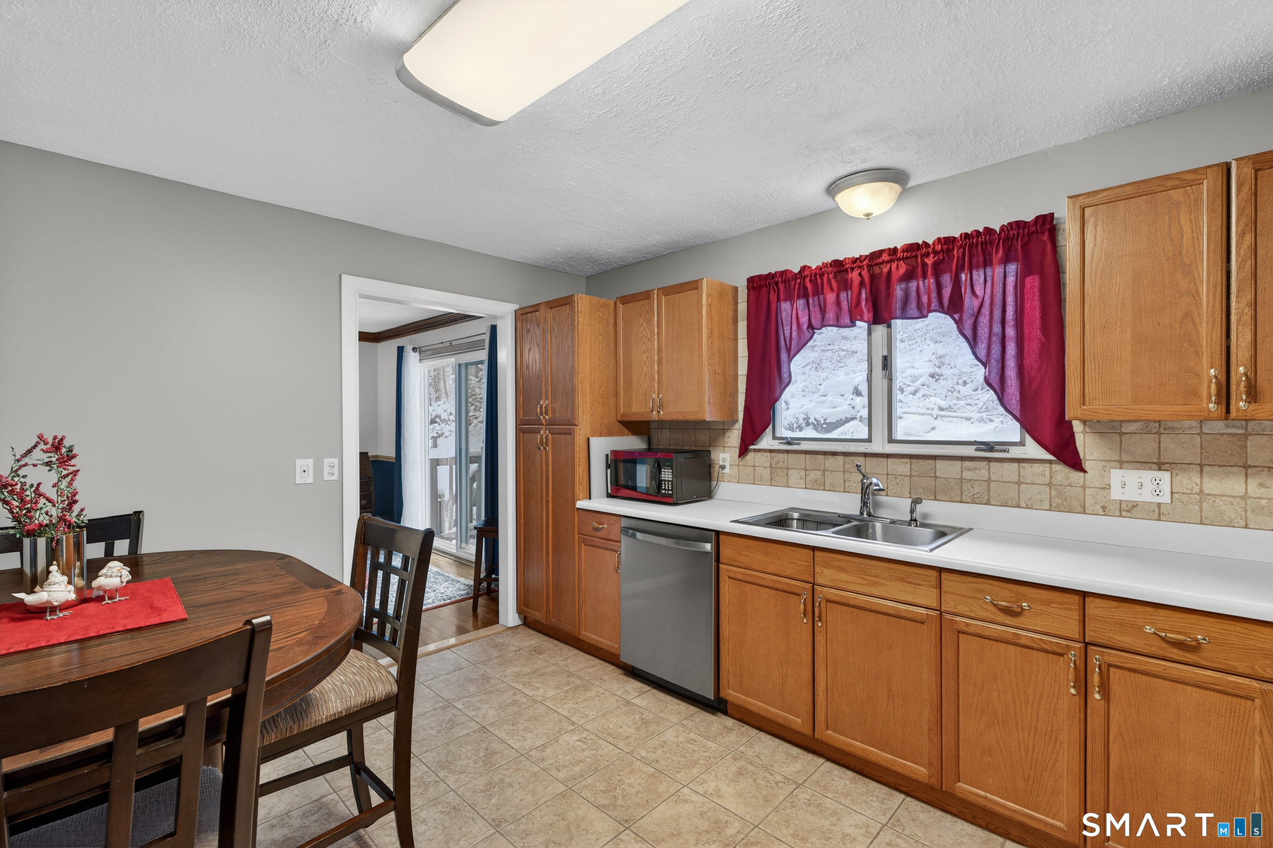 12 Stonybrook Road Ledyard, CT 06335 - Photo 13 of 37