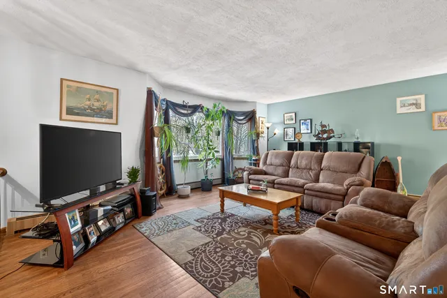 $390,000 | 12 Stonybrook Road, Ledyard, CT 06335