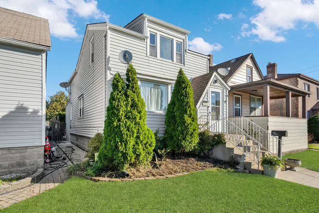 $279,900 | 3624 West 69th Street, Chicago, IL 60629