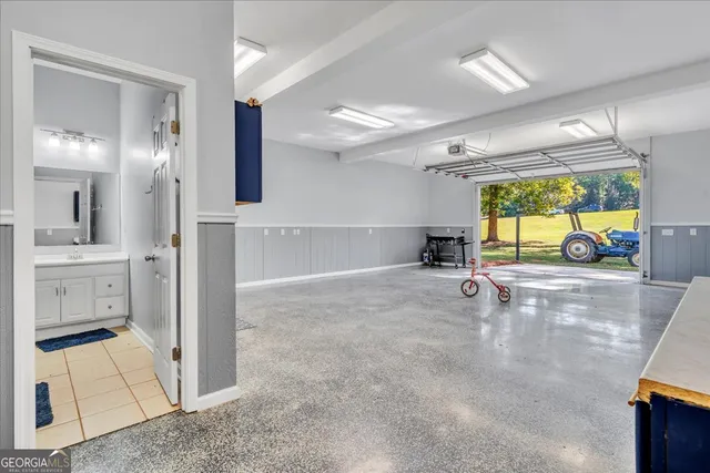 $1,300,000 | 208 Crystal Drive, Byron, GA 31008