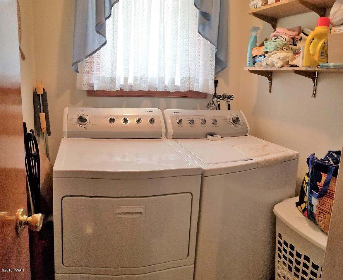 244 Mozzette Road Canadensis, PA 18325 - Photo 26 of 33 22-laundry