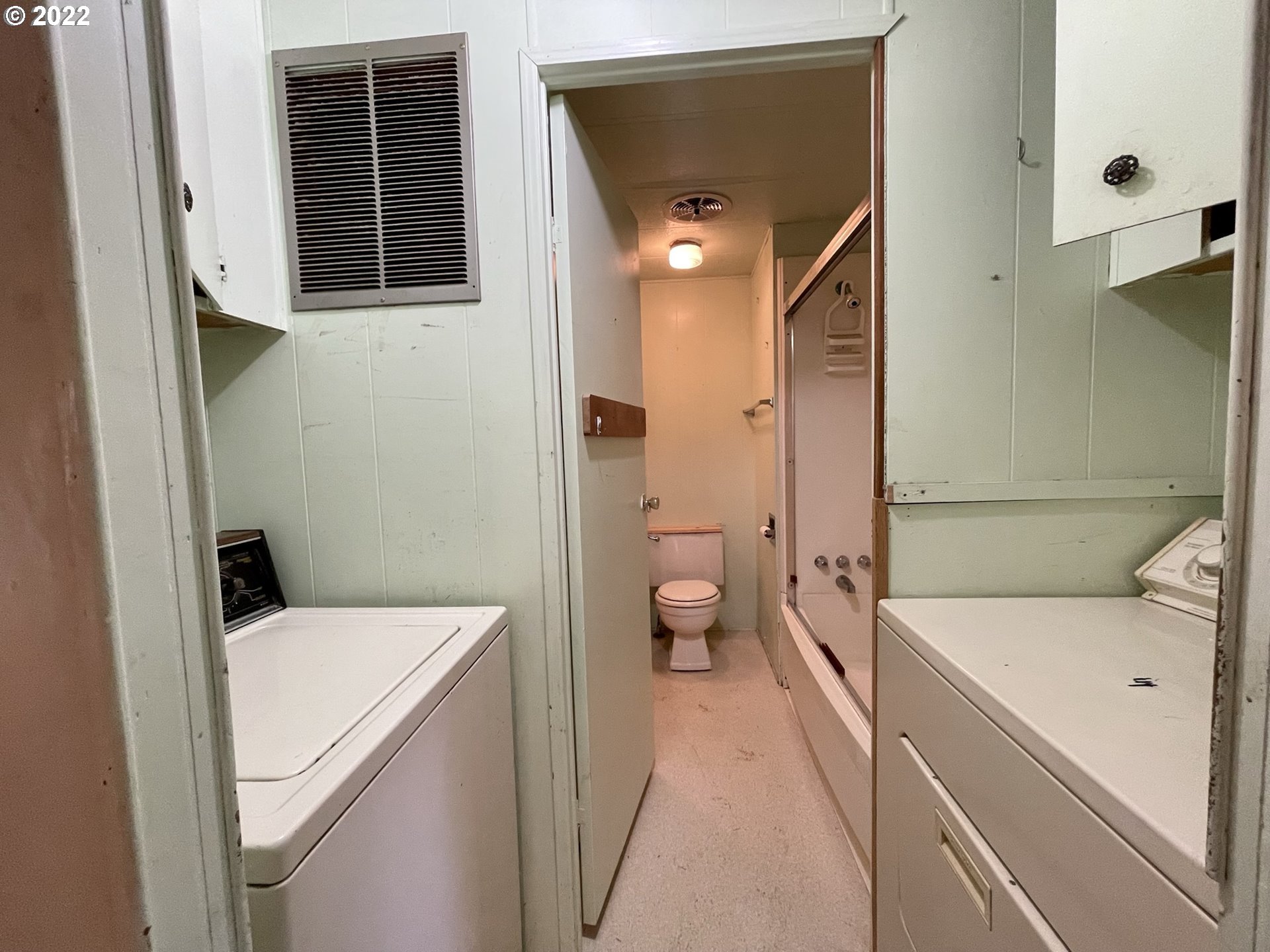 63292 Shasta Road Coos Bay, OR 97420 - Photo 11 of 32 Gallery Image 11