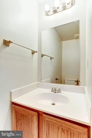 $2,700 | 4831 Green Duck Lane, Fairfax, VA 22033