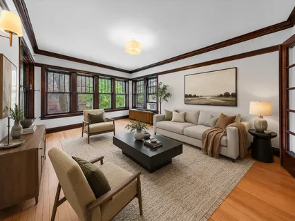 $385,000 | 3802 North Hamilton Avenue, Unit 2S, Chicago, IL 60618