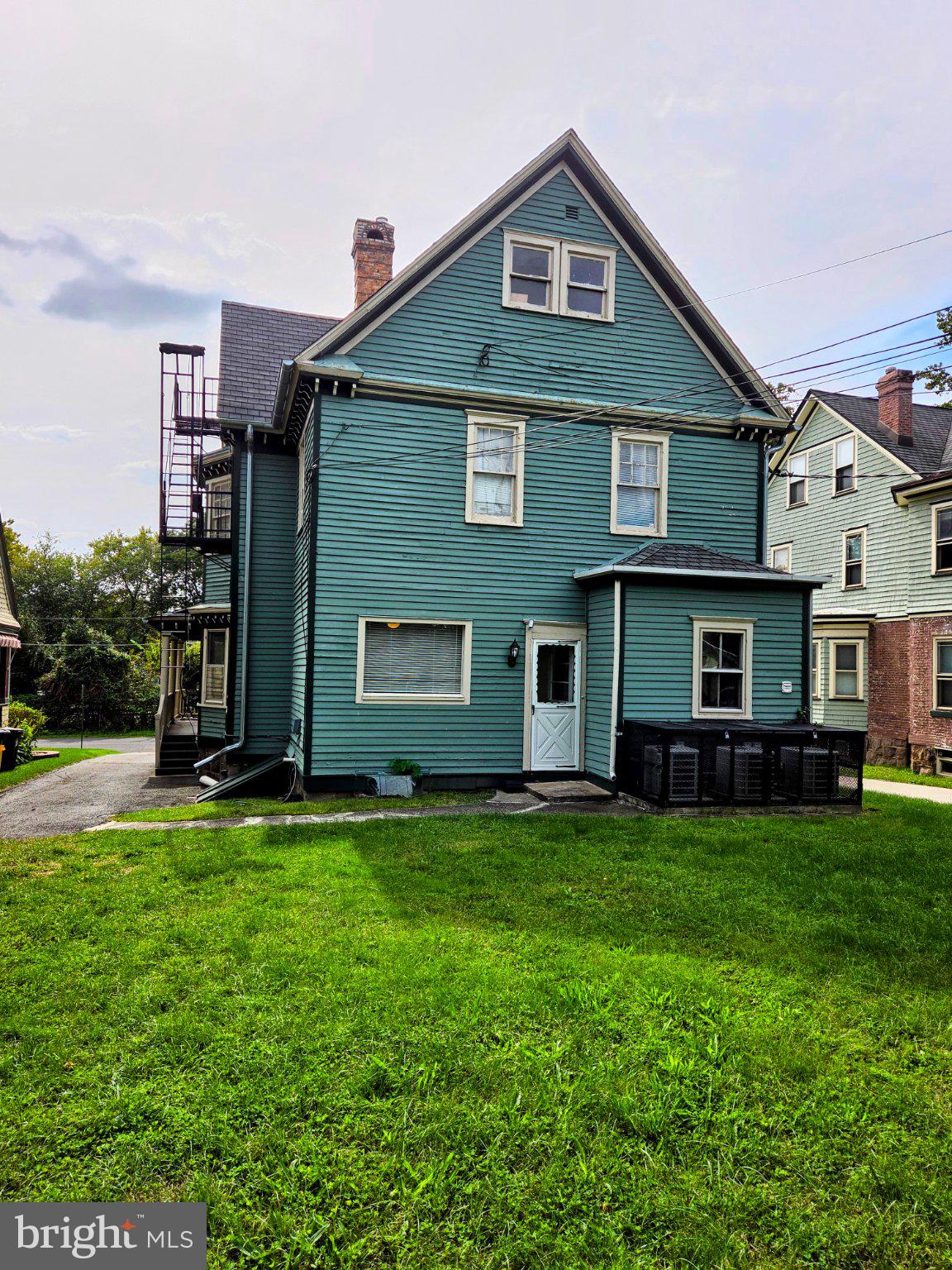 912 Riverside Avenue, Unit 1 Trenton, NJ 08618 - Photo 4 of 24 Gallery Image 4