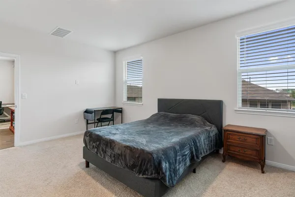 $2,000 | 301 Brooklyn Drive, Georgetown, TX 78626