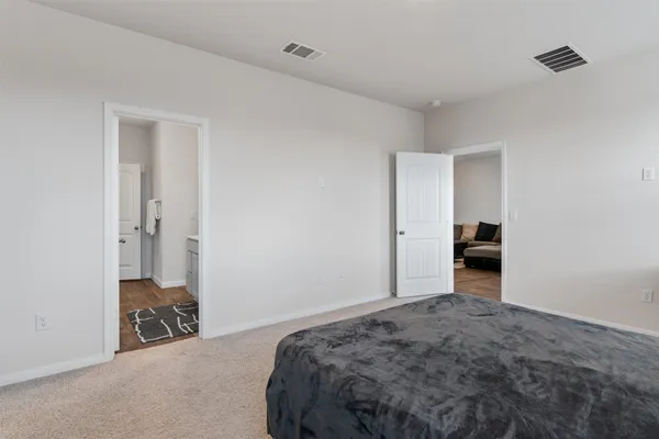 $2,000 | 301 Brooklyn Drive, Georgetown, TX 78626