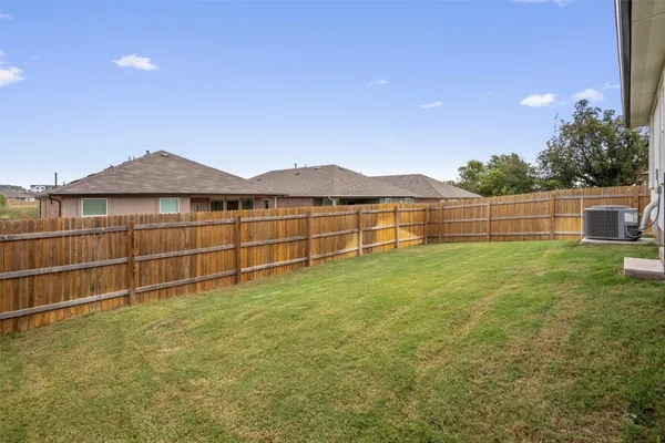 $2,000 | 301 Brooklyn Drive, Georgetown, TX 78626