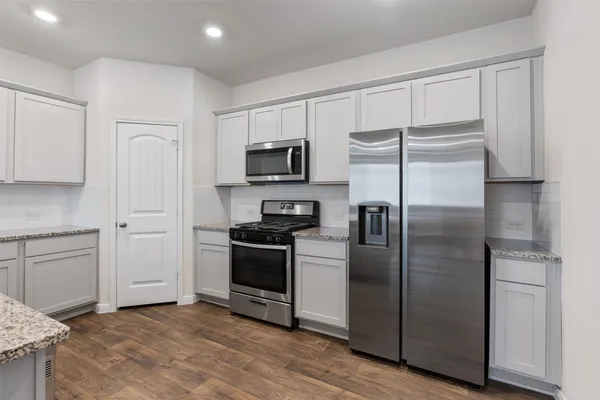 $2,000 | 301 Brooklyn Drive, Georgetown, TX 78626