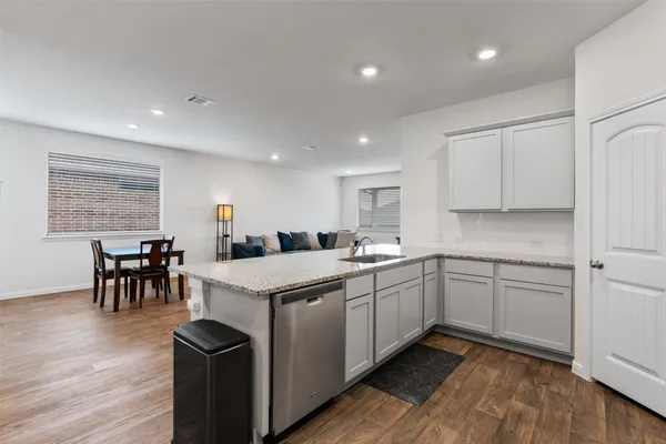 $2,000 | 301 Brooklyn Drive, Georgetown, TX 78626