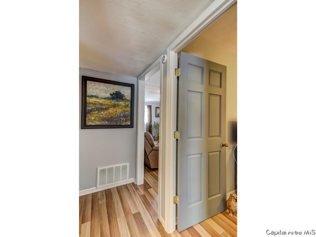 1633 North 20th Street Springfield, IL 62702 - Photo 8 of 36