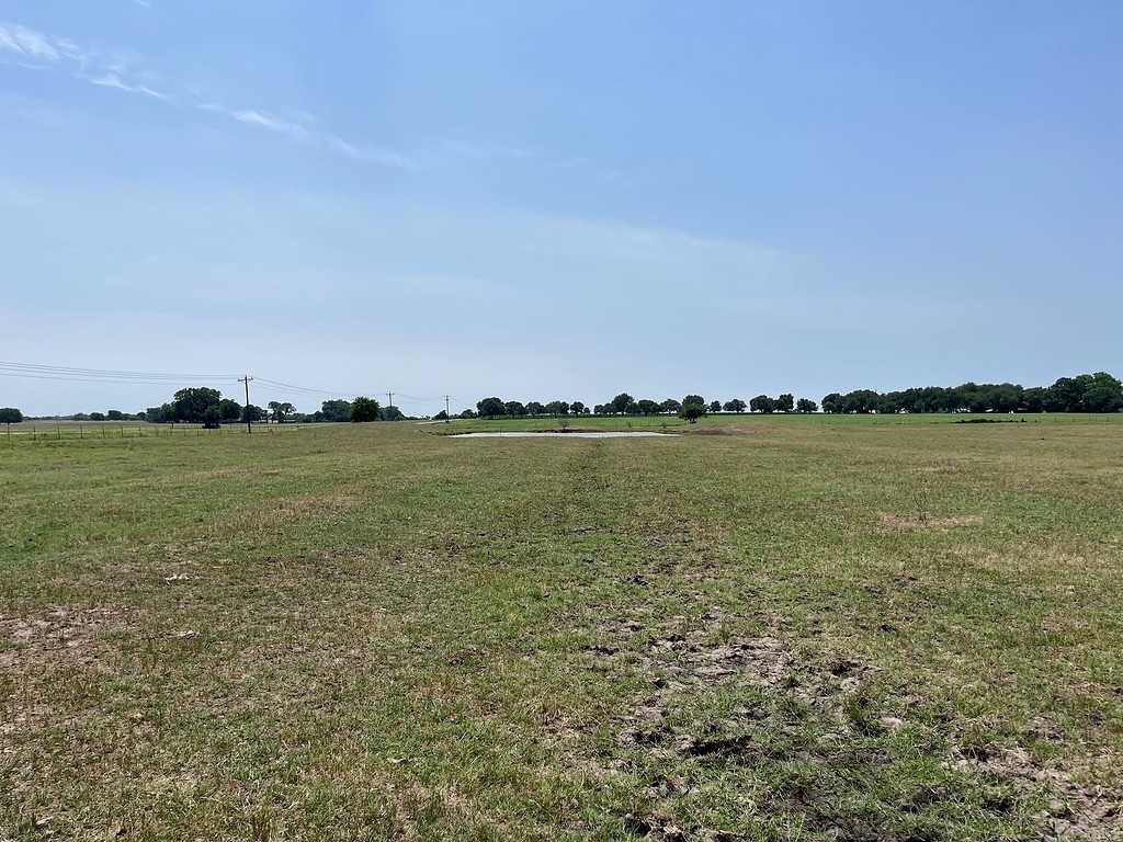 Tbd West Sedan Road Weimar, TX 78962 - Photo 4 of 10 a view of a ocean with a building in the back