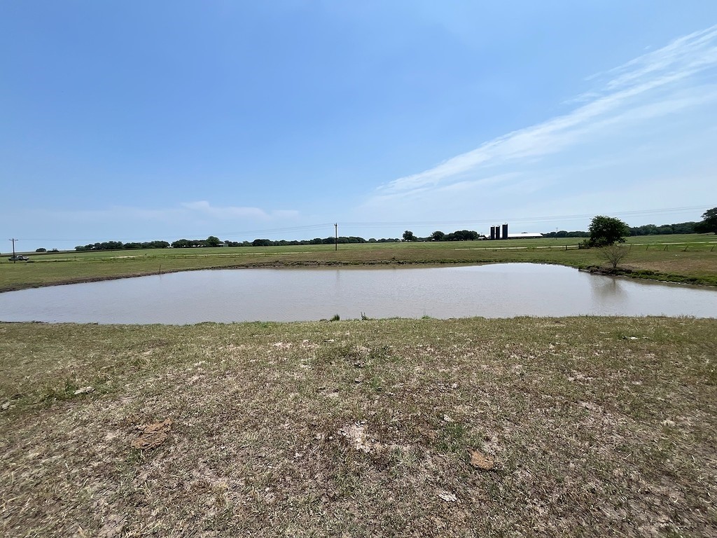 Tbd West Sedan Road Weimar, TX 78962 - Photo 5 of 10 a view of an ocean and city