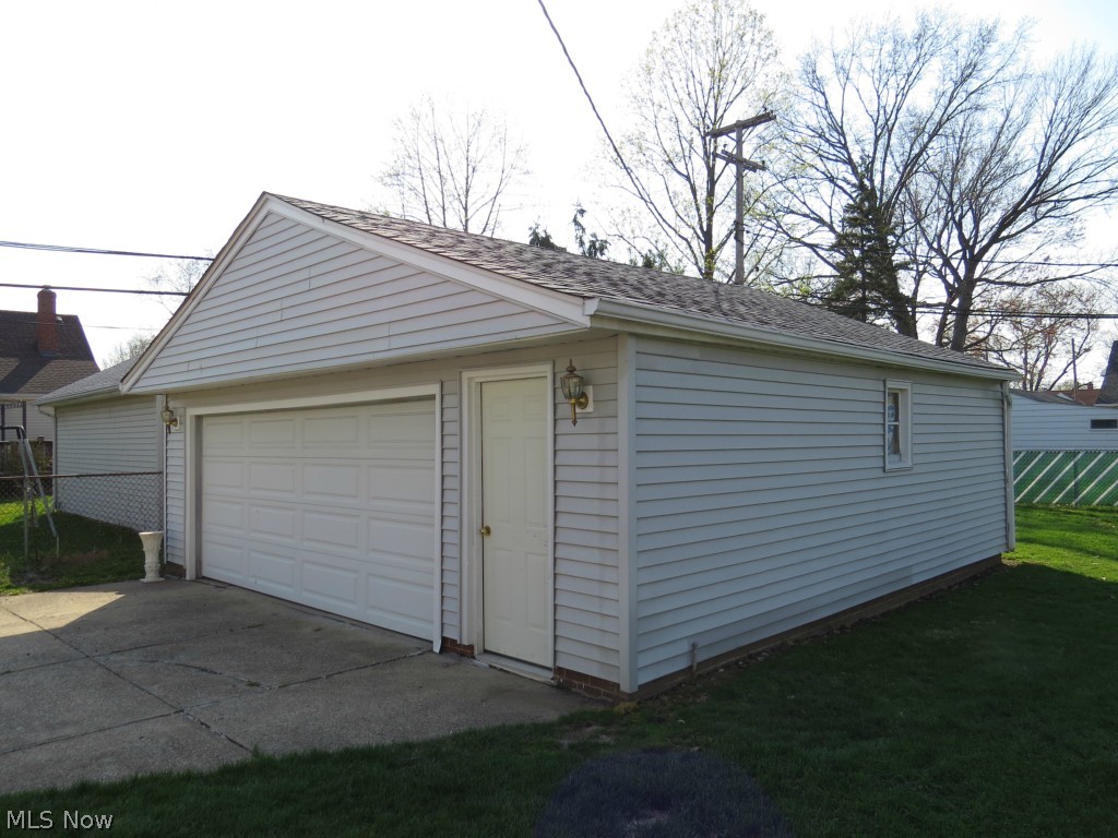 31801 Pendley Road Willowick, OH 44095 - Photo 8 of 25 Gallery Image 8