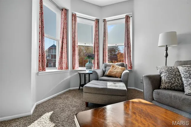 $599,900 | 3209 Shenandoah Avenue, St. Louis, MO 63104