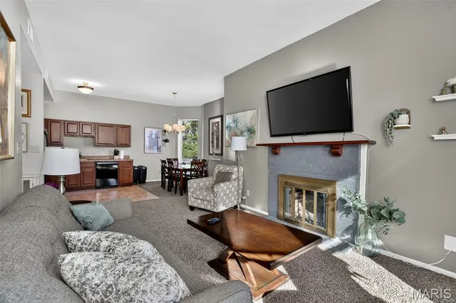 $599,900 | 3209 Shenandoah Avenue, St. Louis, MO 63104