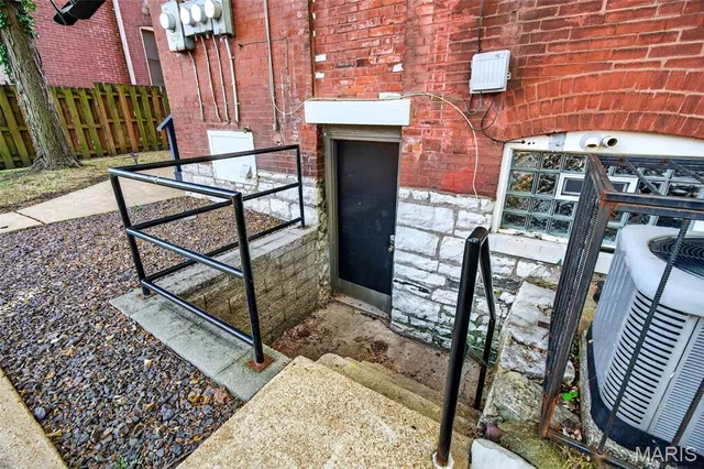 $599,900 | 3209 Shenandoah Avenue, St. Louis, MO 63104