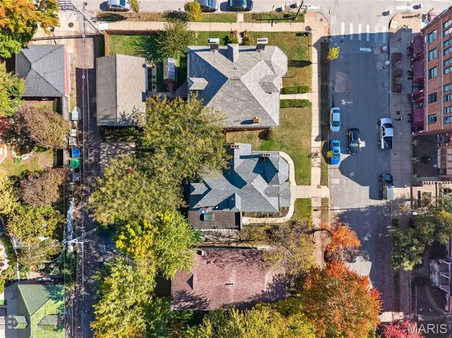 $599,900 | 3209 Shenandoah Avenue, St. Louis, MO 63104