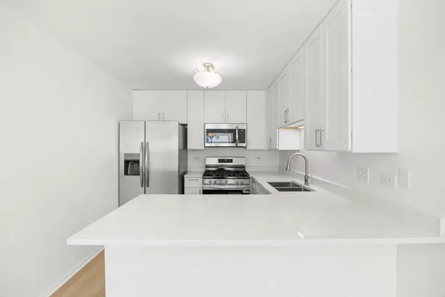 $247,500 | 1107 Yorkshire Court, Unit B, Elgin, IL 60120