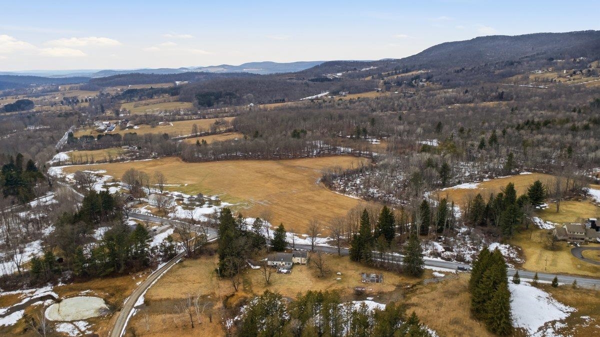 941 Myers Road Shaftsbury, VT 05262 - Photo 2 of 42